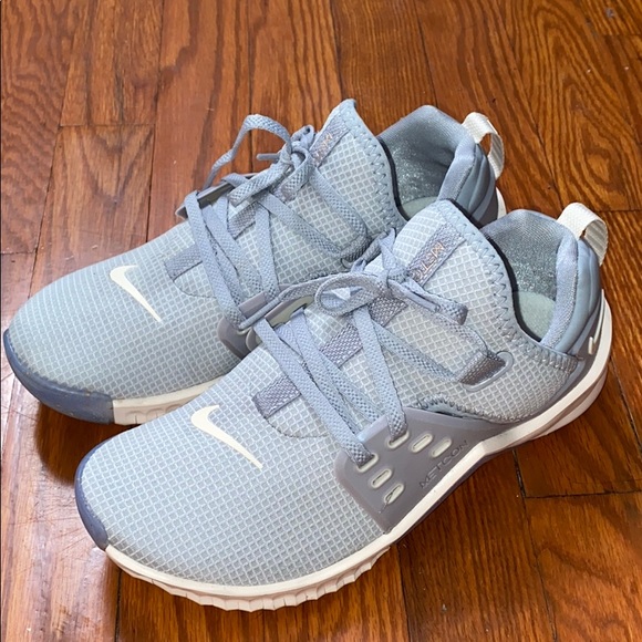 nike free x metcon size 6